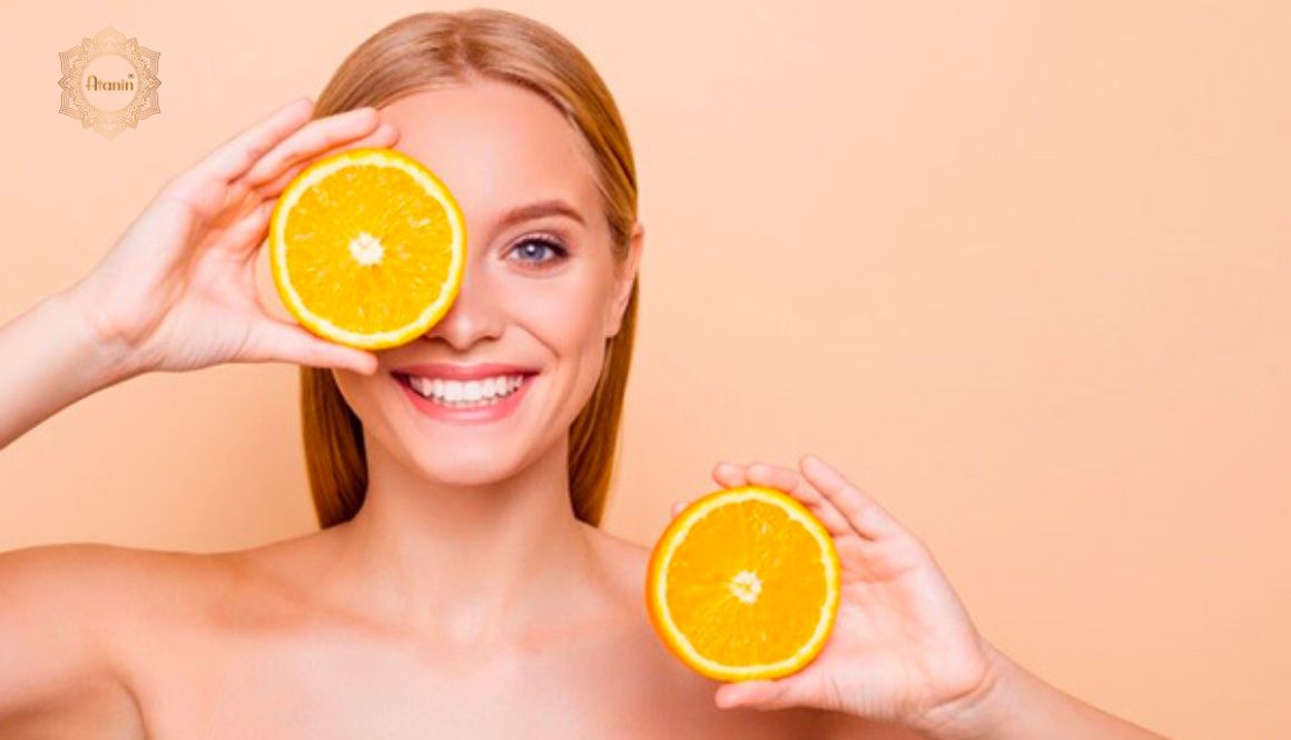 Vitamin C cũng chứa các thành phần dưỡng ẩm cho da khô